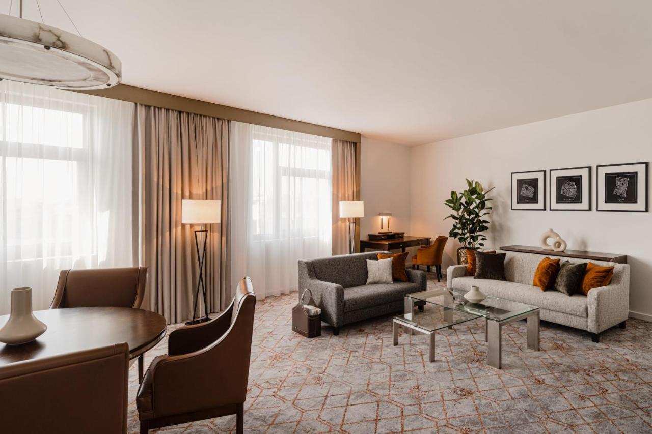 Sheraton Poznan Hotel Εξωτερικό φωτογραφία Suite