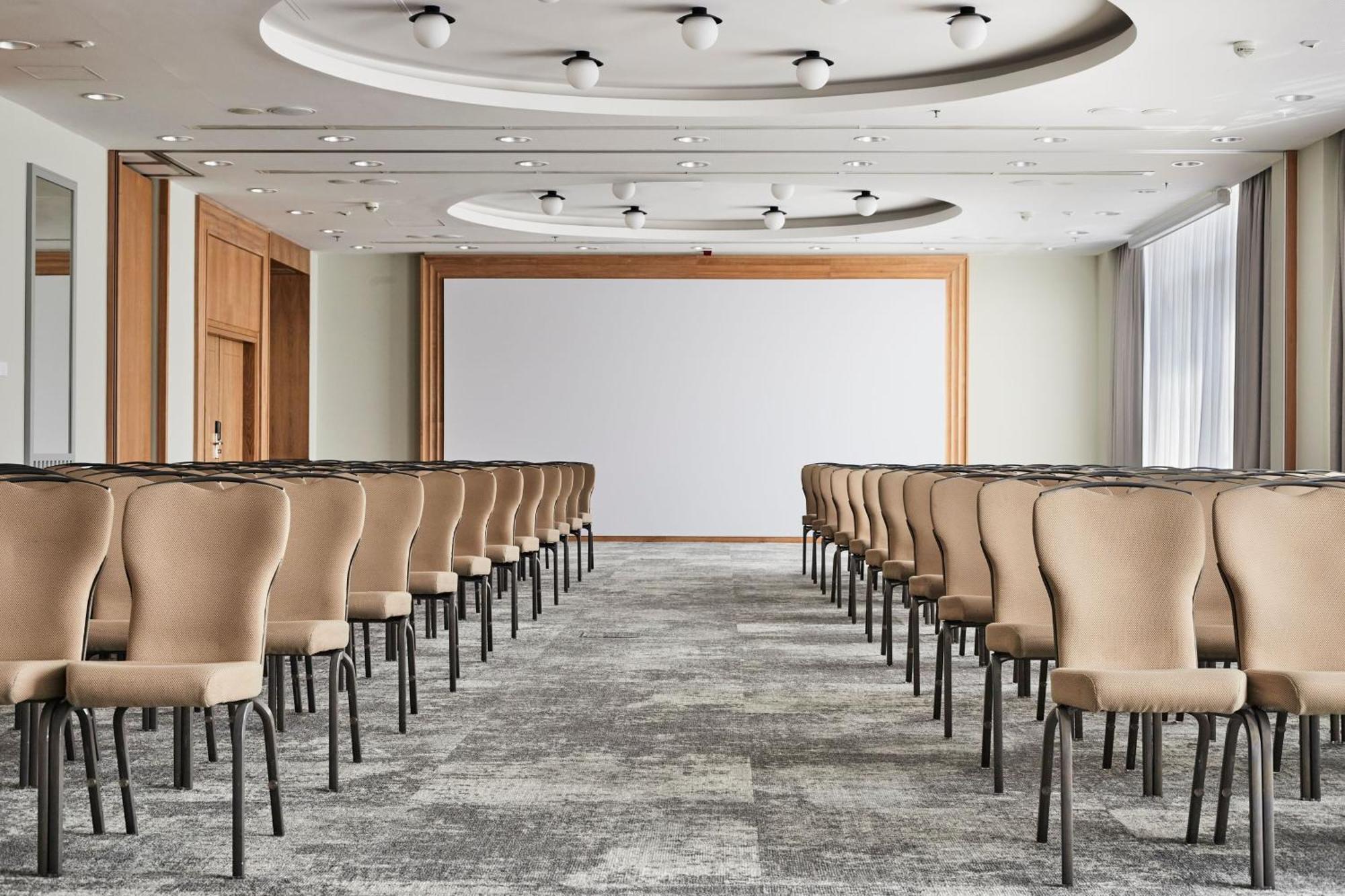 Sheraton Poznan Hotel Εξωτερικό φωτογραφία Meeting room