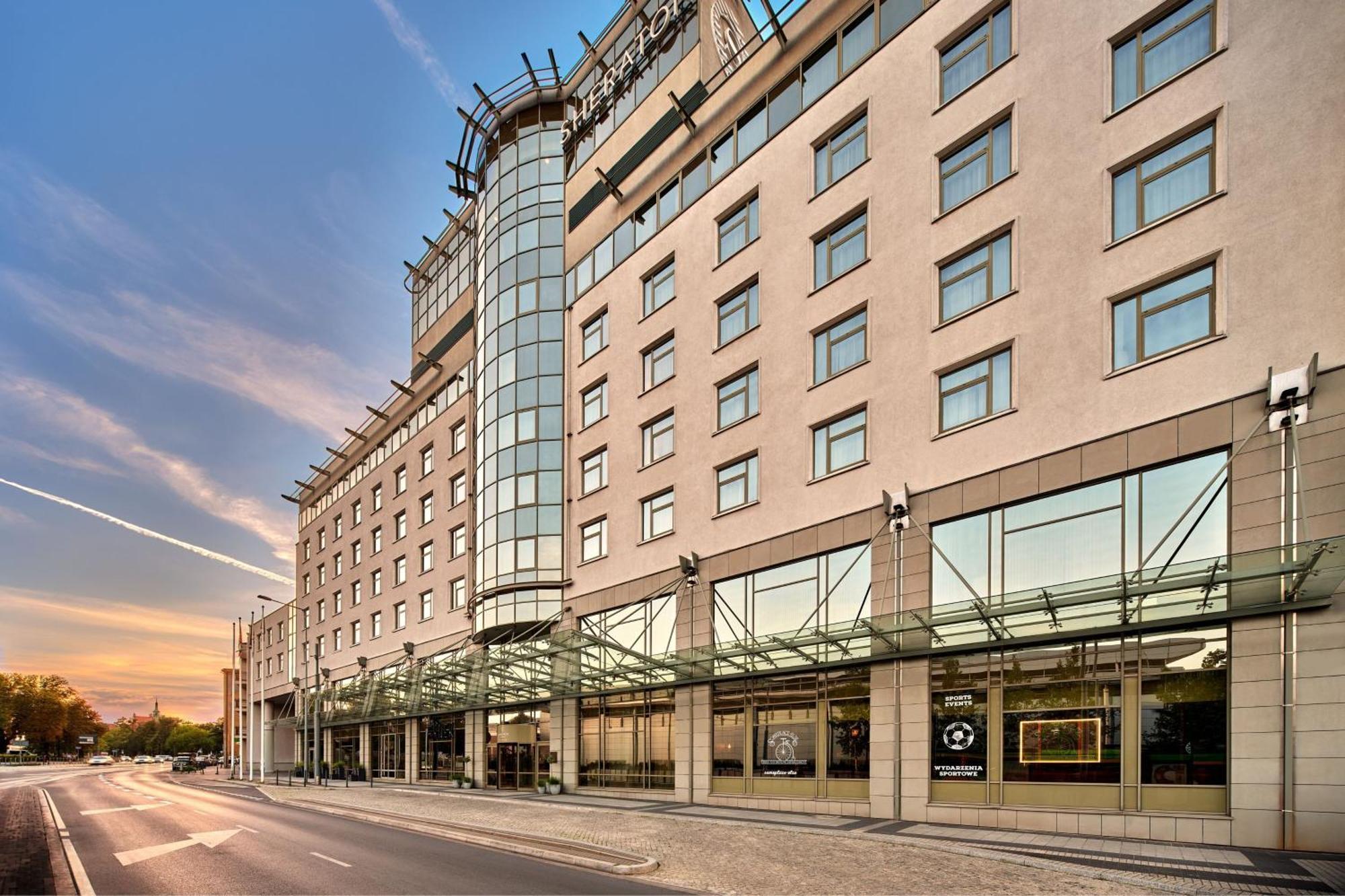 Sheraton Poznan Hotel Εξωτερικό φωτογραφία The Westin Palace, Brussels