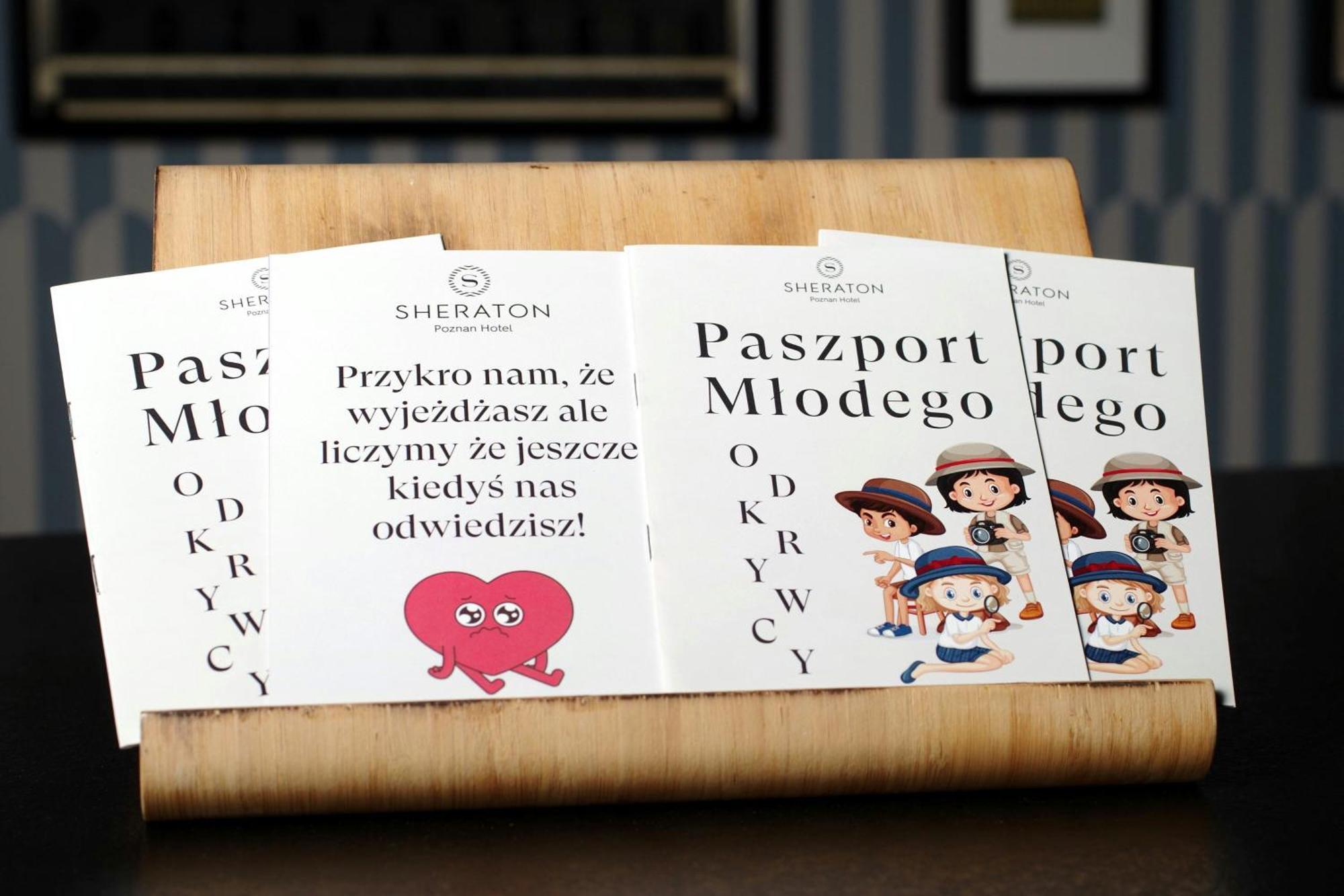 Sheraton Poznan Hotel Εξωτερικό φωτογραφία Passport of a Young Citizen